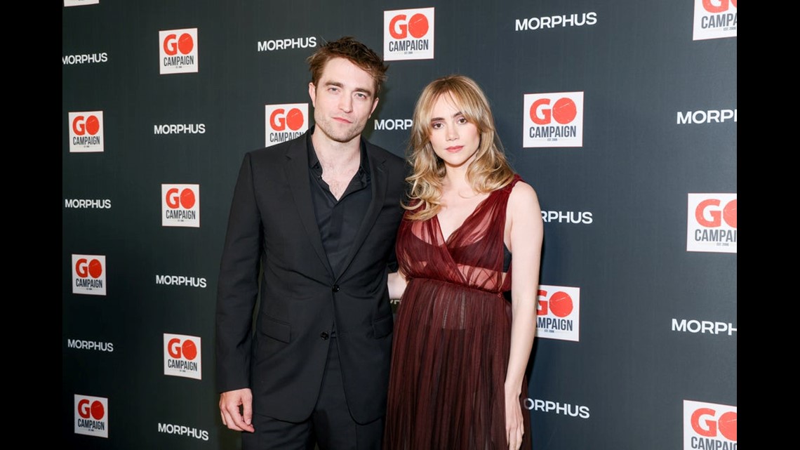 Pregnant Suki Waterhouse And Robert Pattinson Spark Engagement Rumors