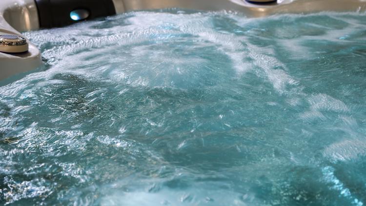 Elderly Women Survive Hot Tub Incident With Quick Rescue In Kentucky Whas11