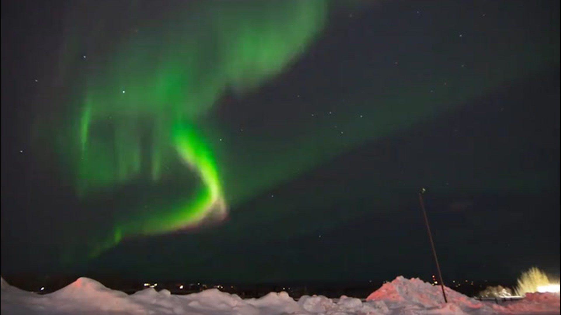 The clouds cleared up allowing Fairbanks residents in Alaska to get a nice view of auroras on March 23. It offers a nice distraction from the COVID-19 pandemic.