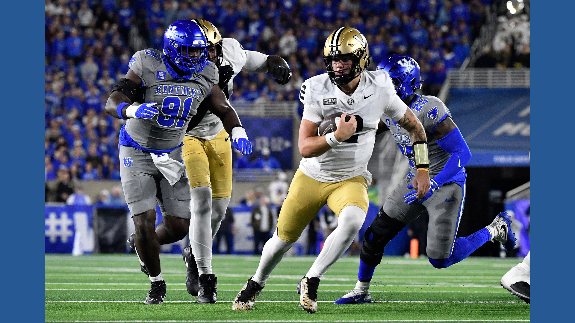 Kenny Minchey helps No. 12 Kentucky beat Vanderbilt 34-17 | whas11.com