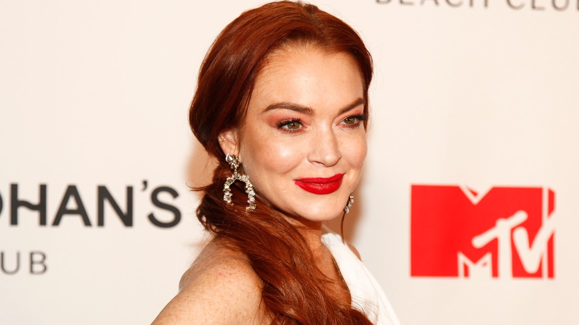 Lindsay Lohan Leads Super Bowl Commercial Workout for Planet Fitness