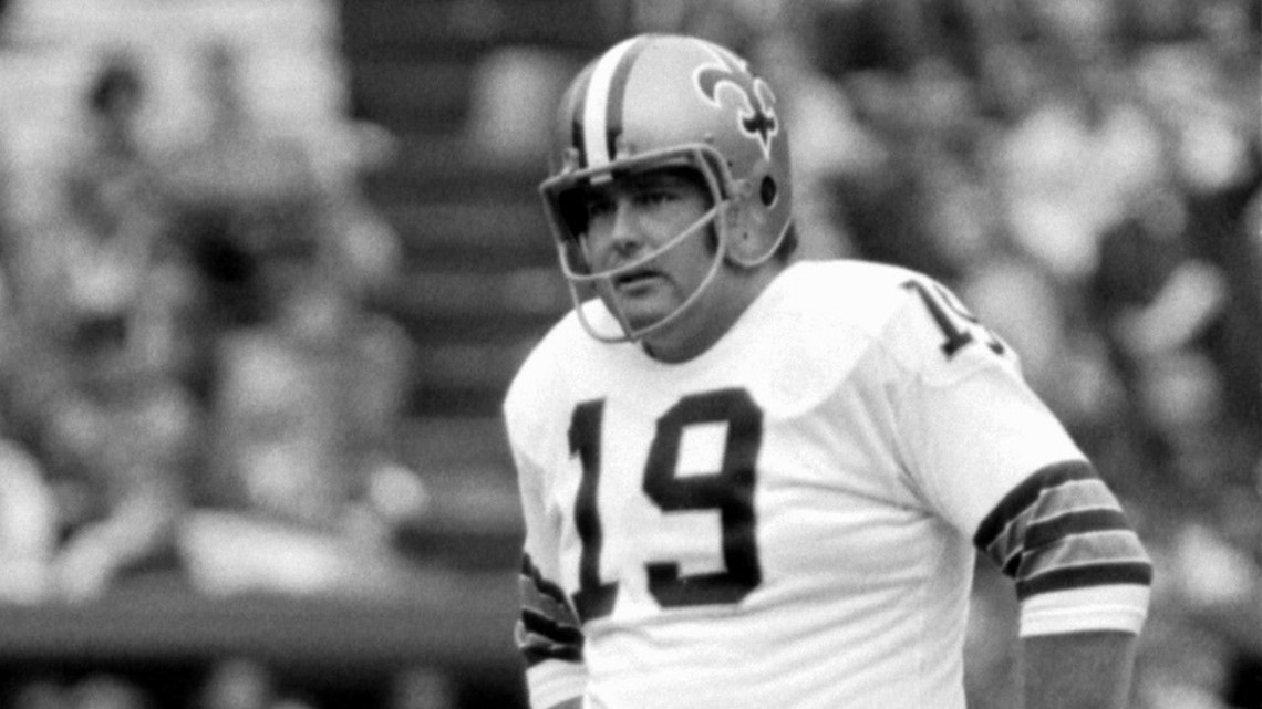 New Orleans Saints legend Tom Dempsey dies at 73