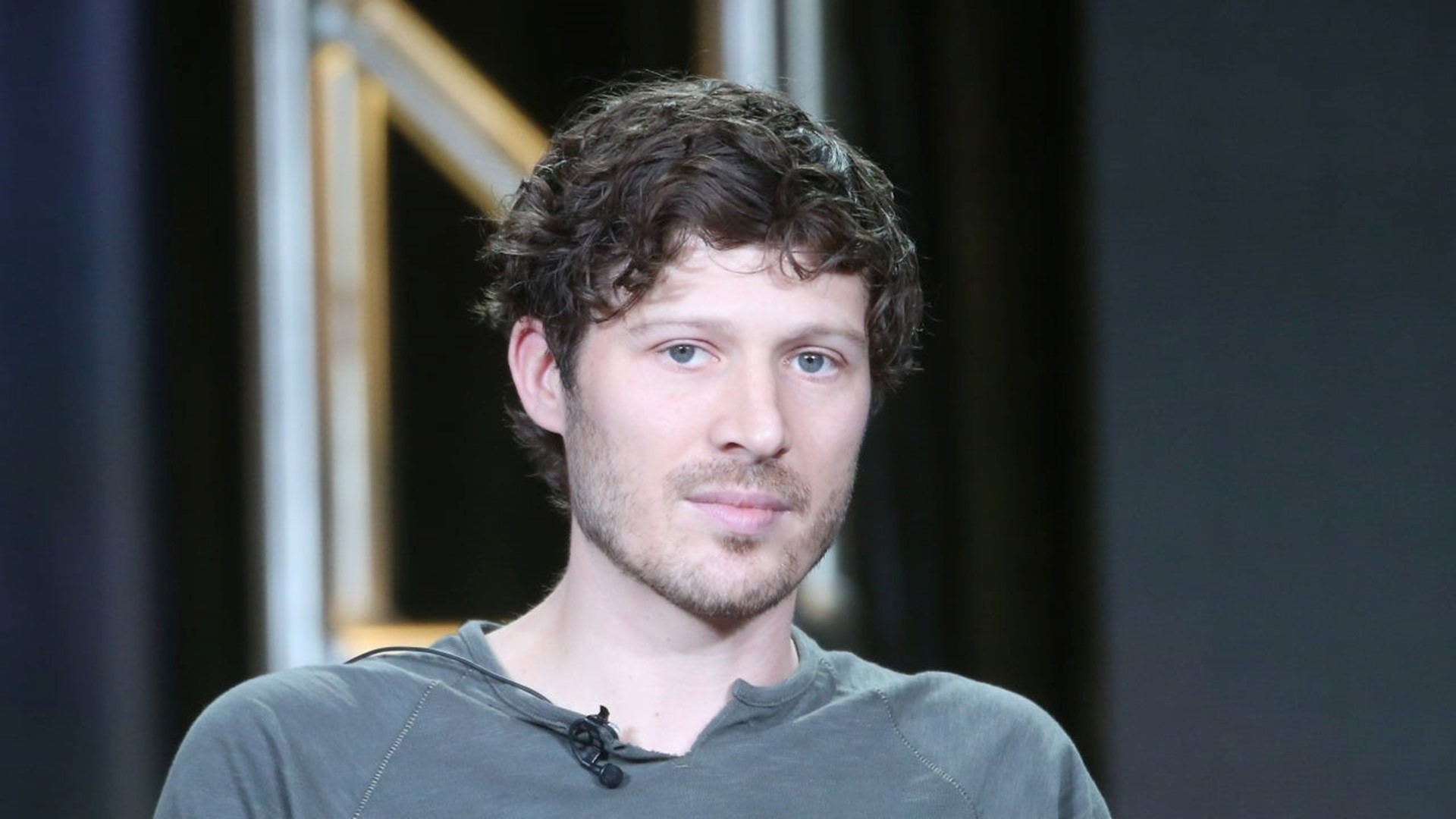 Zach Gilford Admits He Didn't Know Taylor Swift's Name When He Starred ...