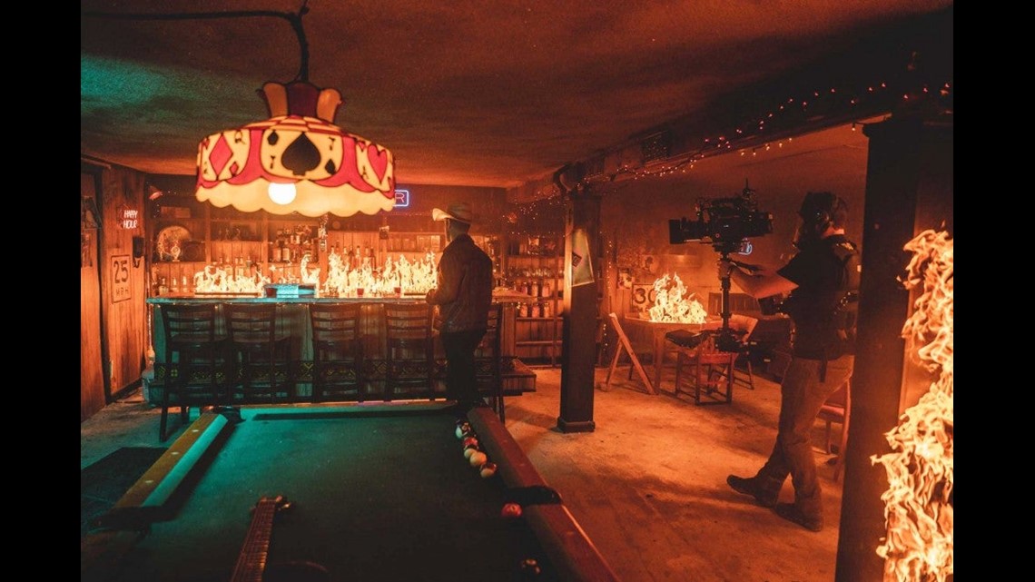 Dustin Lynch Releases Trailer For Brand New Momma S House Music Video Exclusive Whas11 Com