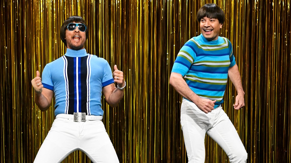 Matthew McConaughey and Jimmy Fallon Sing About Who Has the Tightest Pants  in Hilarious Sketch