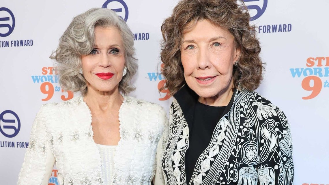 Lily Tomlin and Jane Fonda React to Jennifer Aniston Producing '9 to 5