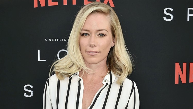 Kendra Wilkinson Is Returning to Reality TV With New Docuseries 'Kendra  Sells Hollywood' | whas11.com