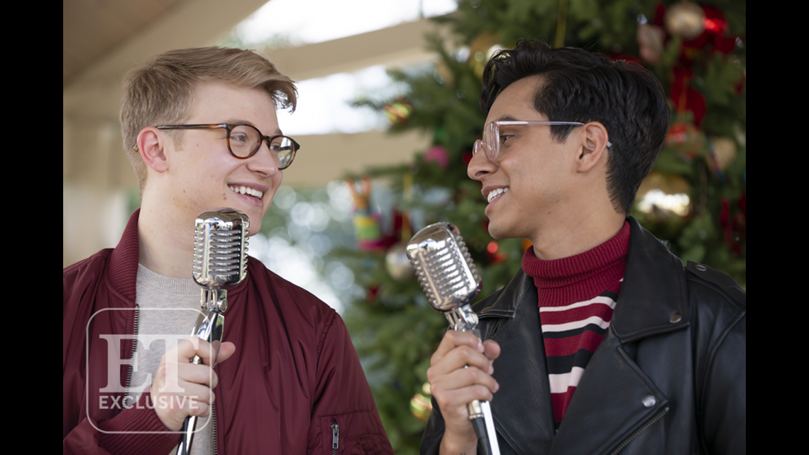 'HSMTMTS' Cast Get Into a Festive Mood in This Joyful Holiday Special