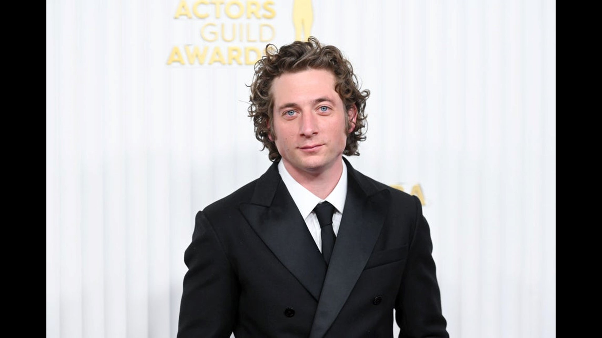 Jeremy Allen White In Talks To Portray Bruce Springsteen In Biopic ...