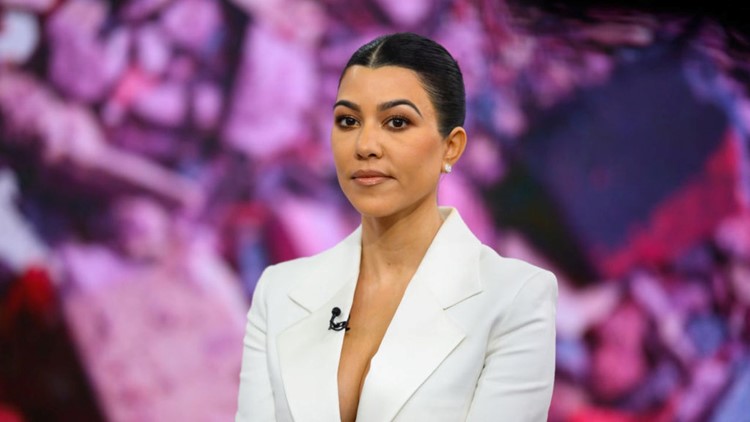 Kourtney Kardashian Reacts to Criticism Over Having a Baby at 44: 'How Dare  You Question God's Plan?' | whas11.com