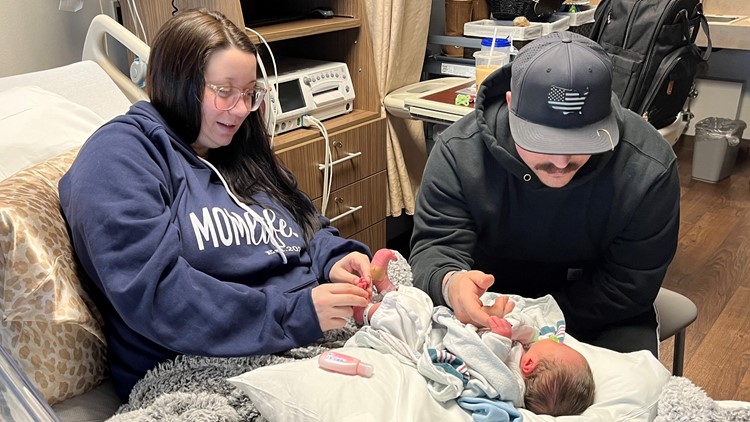 Woman gives birth on her birthday in same room