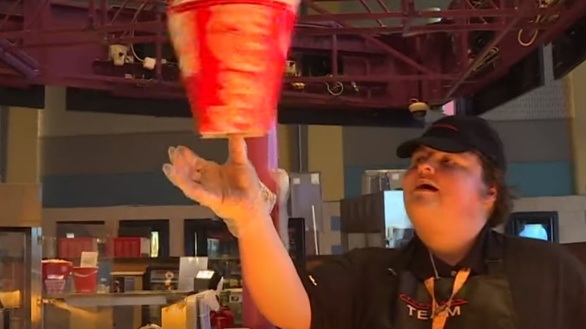 Corpus Christi theater 'Popcorn Guy' goes viral on TikTok - Vimarsana News