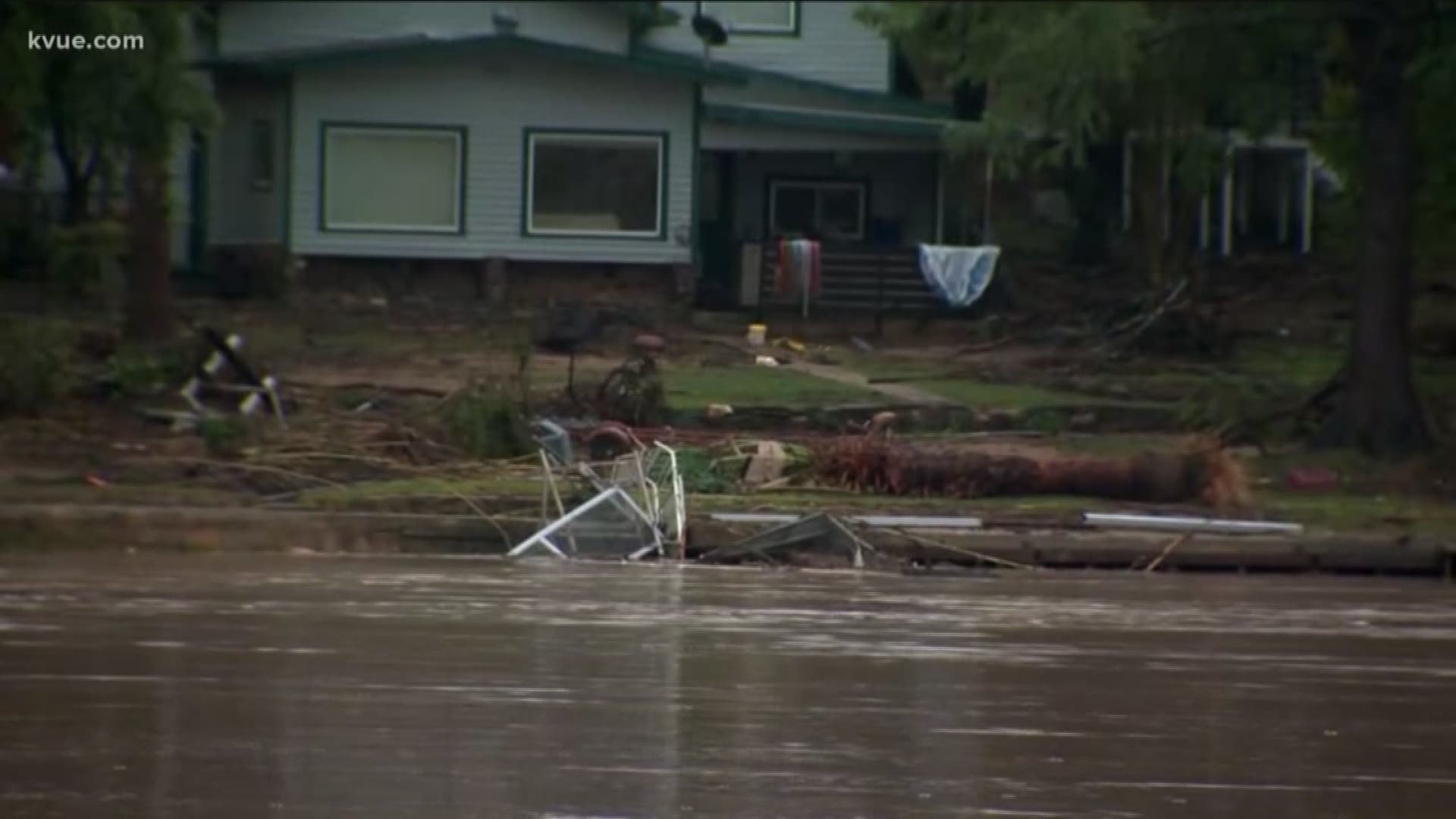 Kingsland residents clean up damage flooding left behind