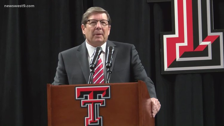 Texas Tech suspends men's basketball coach over racially insensitive comment