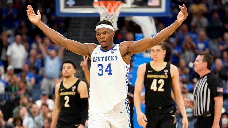 Oscar Tshiebwe stays in NBA draft and the Kentucky Wildcats are in trouble