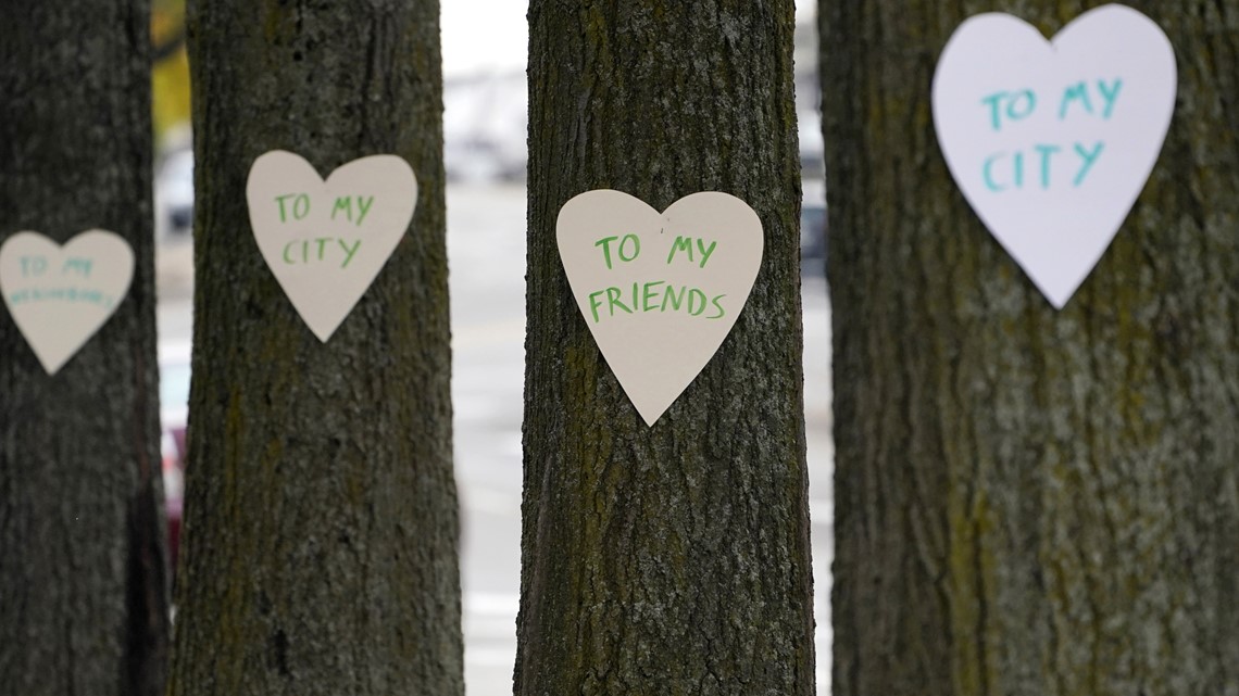 Maine's deaf community grieves 4 killed in shootings - Vimarsana News
