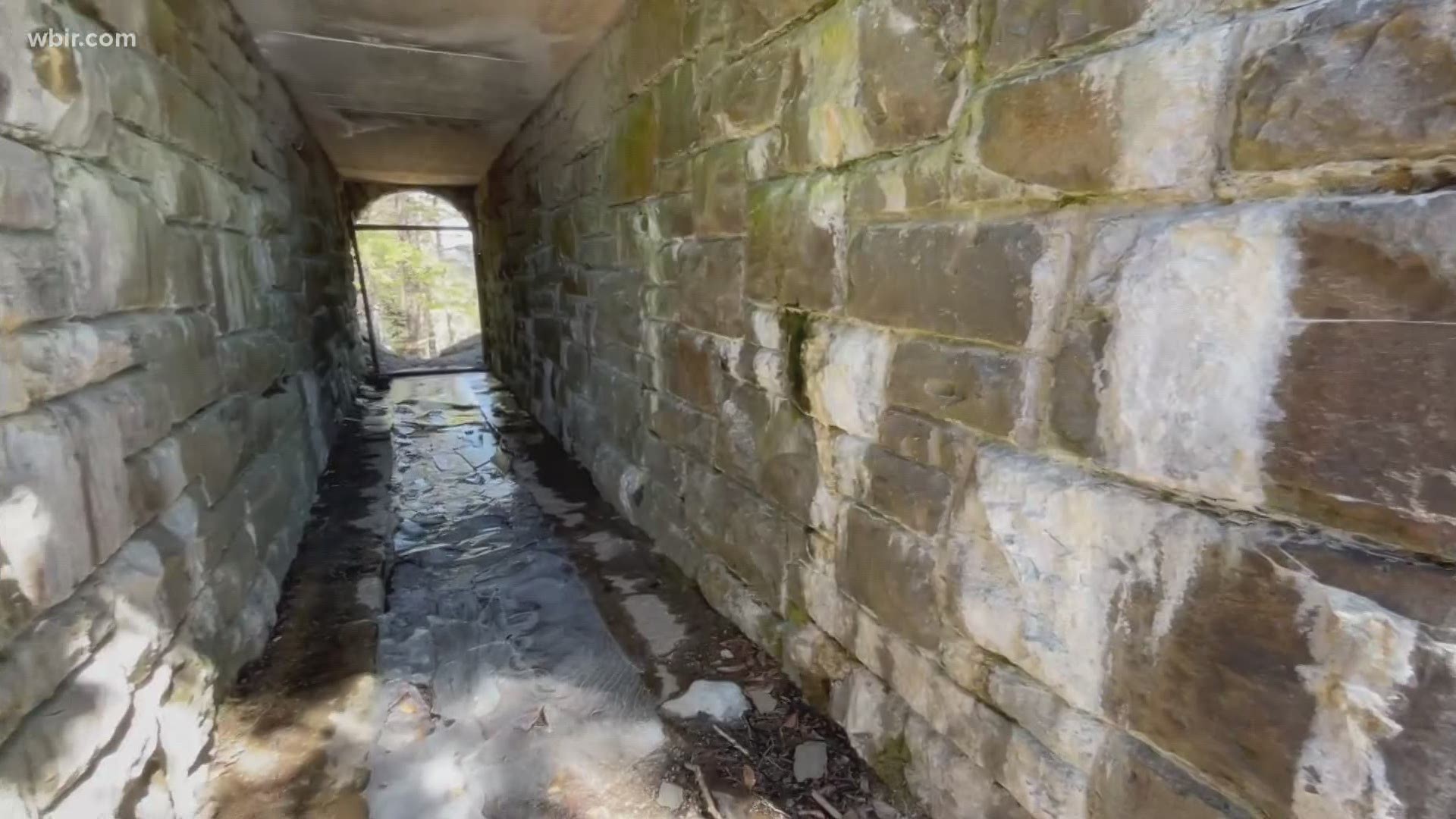 10News reporter Jacinta Render was at Clingman's Dome in the Great Smoky Mountains talking to people about their visits and shows us a look at a hidden secret.