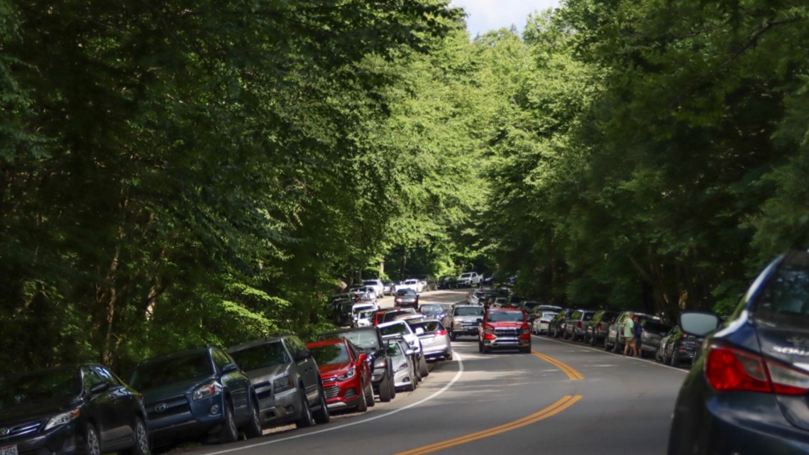 Great Smoky Mountains visitors may soon pay to park - Vimarsana News