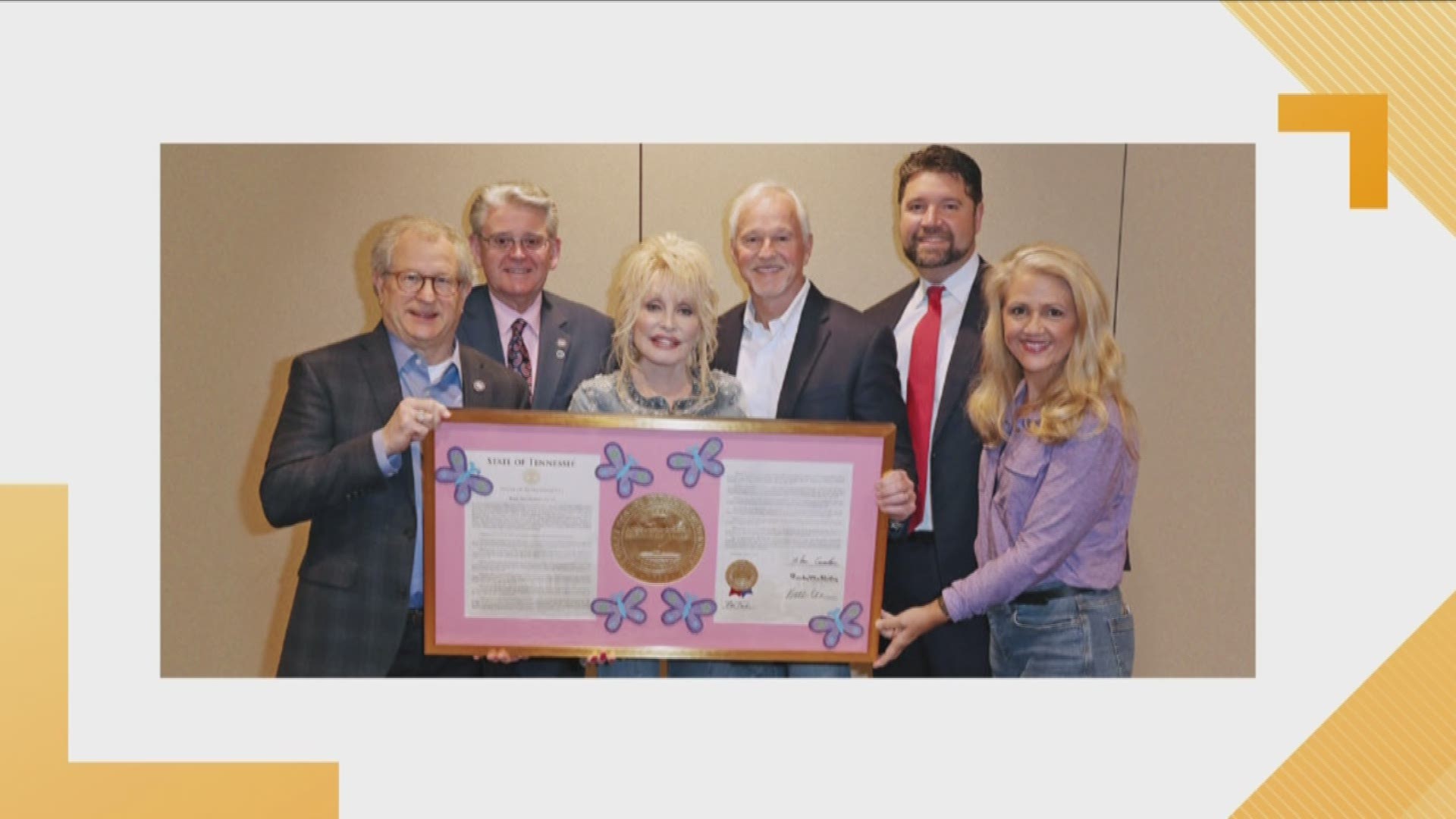 The Tennessee House of Representatives presented Dolly with a resolution recognizing her as "a beloved Tennessean and cultural icon."