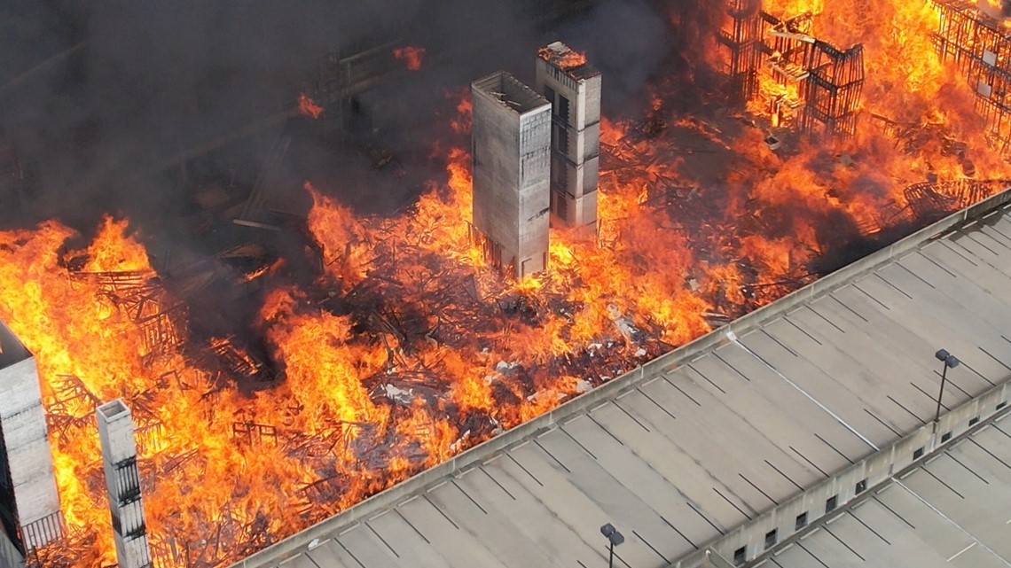 Massive fire burning in SouthPark Mall area of Charlotte - Vimarsana News