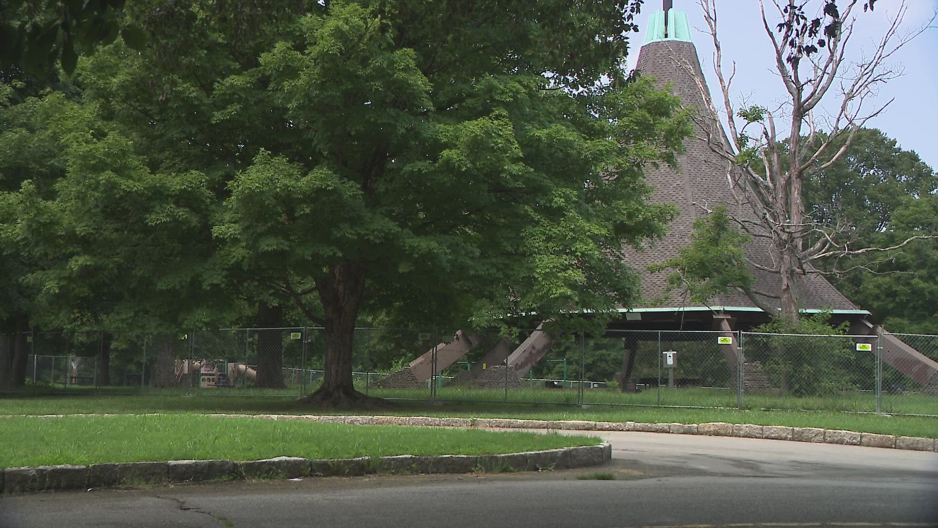 The fountain, a staple at the park for 60 years, will undergo an emergency demolition after extensive deterioration in the structure was discovered.