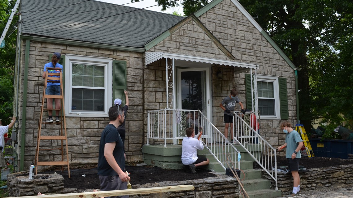 Louisville organization helps fix 4,000th home