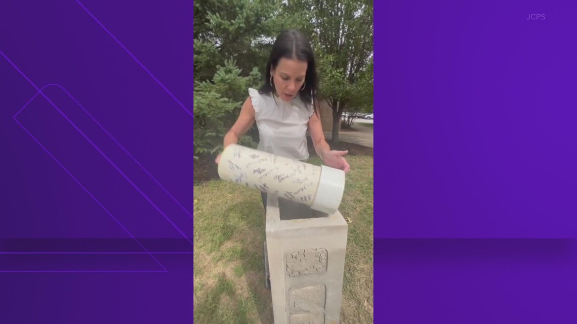 Louisville elementary school opens up time capsule from 25 years ago