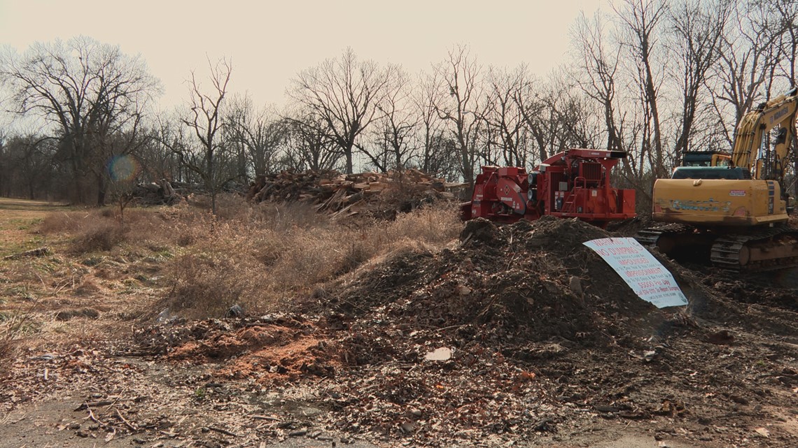 Louisville officials remove unwanted log yard from Shawnee Park - Vimarsana News