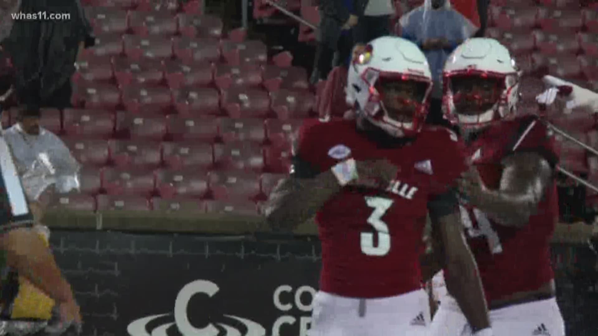 WHAS11 Sports recaps UK's win over Florida in 31 years and UofL's quarterback competition.