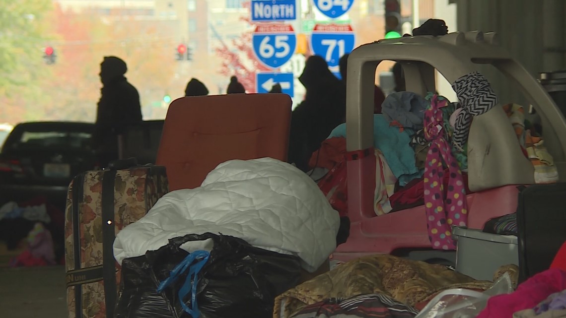 UPS employees donate over 10,500 pairs of socks to Louisville homeless  shelter