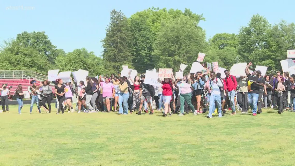 JCPS high school students walk out over leaked SCOTUS draft