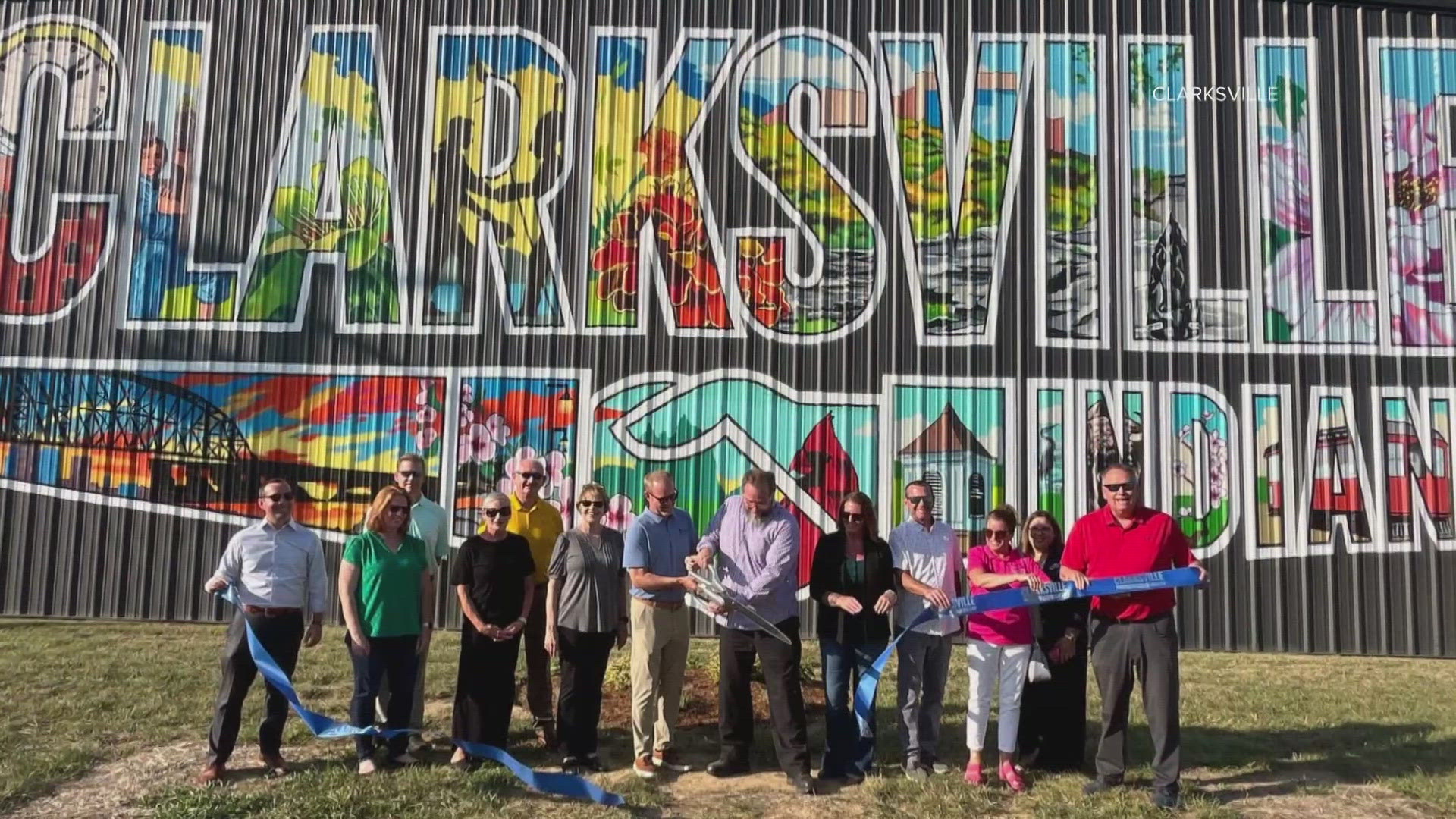 A Louisville muralist, who created nearly 50 murals during the pandemic, designed the southern Indiana mural.