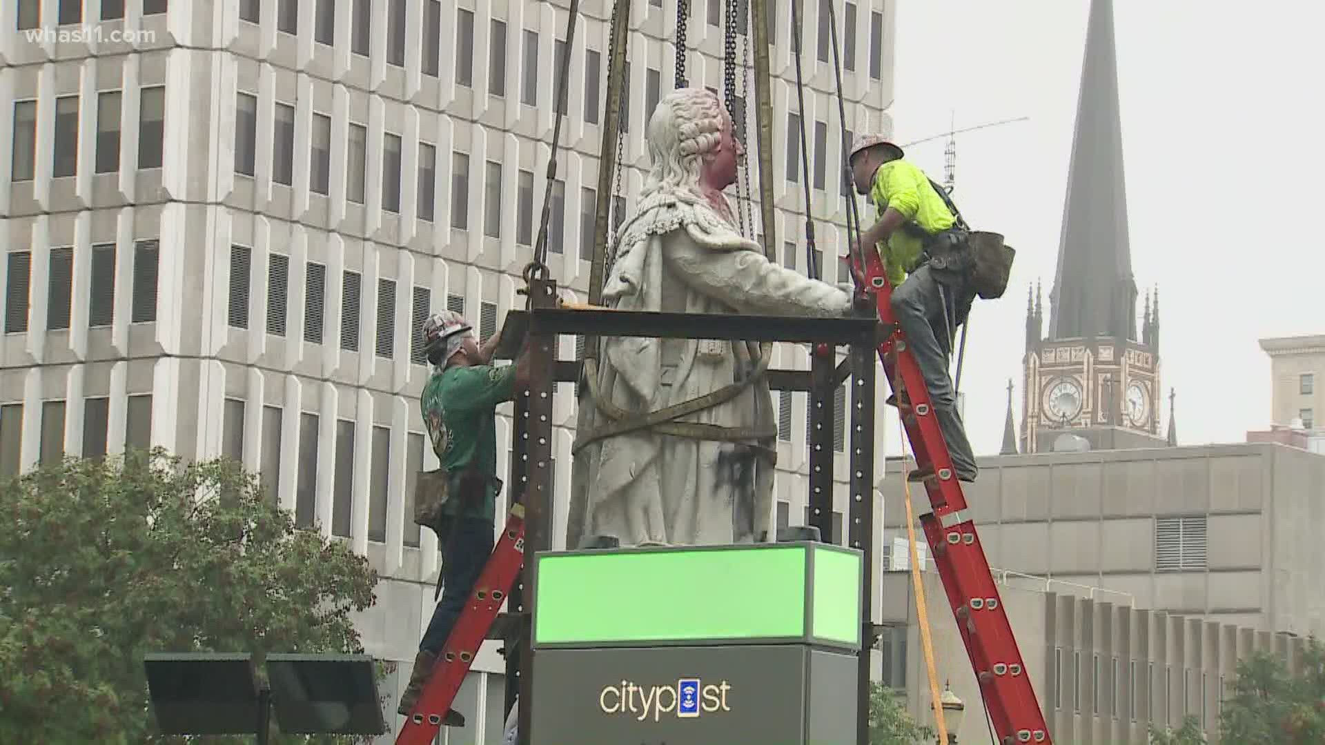 King Louis XVI statue in downtown removed for safety concerns | 0