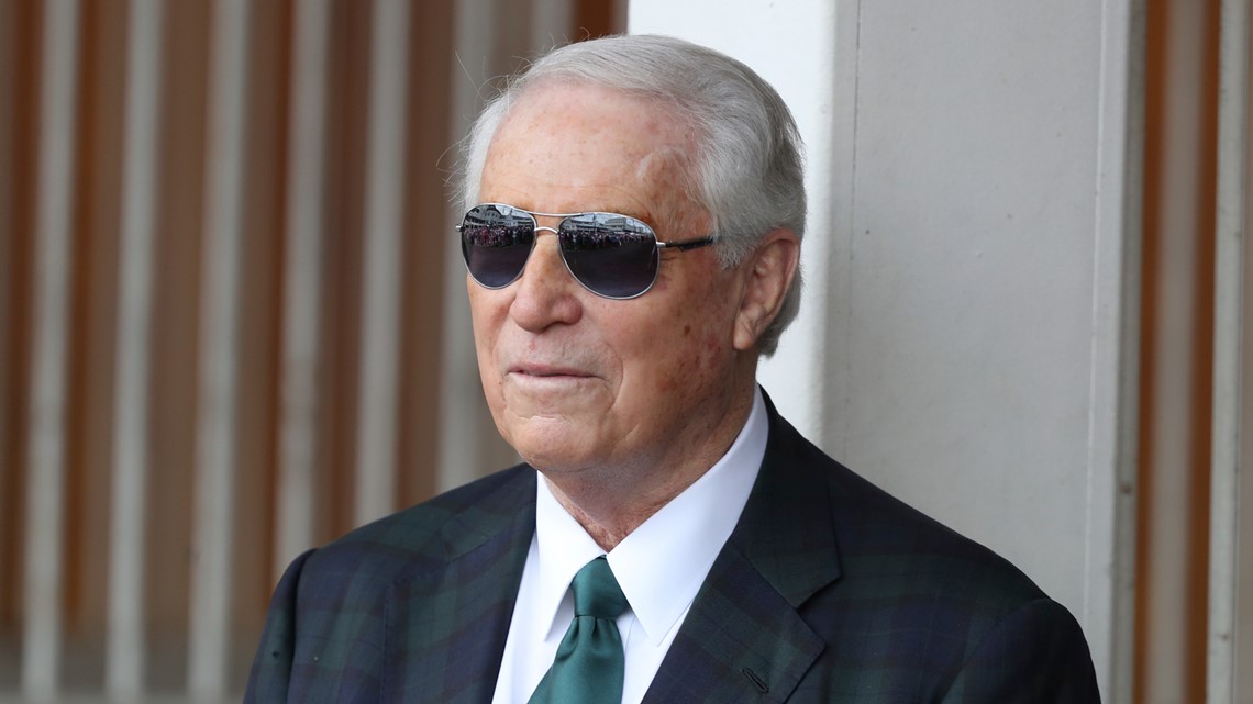 D. Wayne Lukas to give 'Riders Up' call at Kentucky Derby