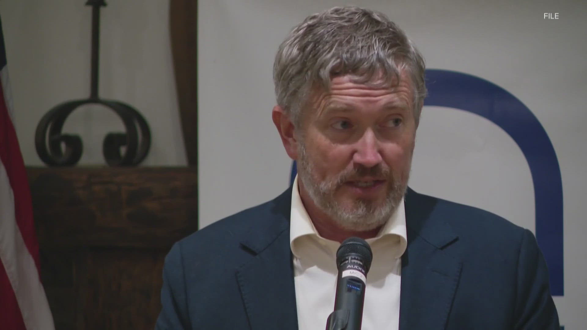 Rep. Thomas Massie pushes new bill to release Epstein files