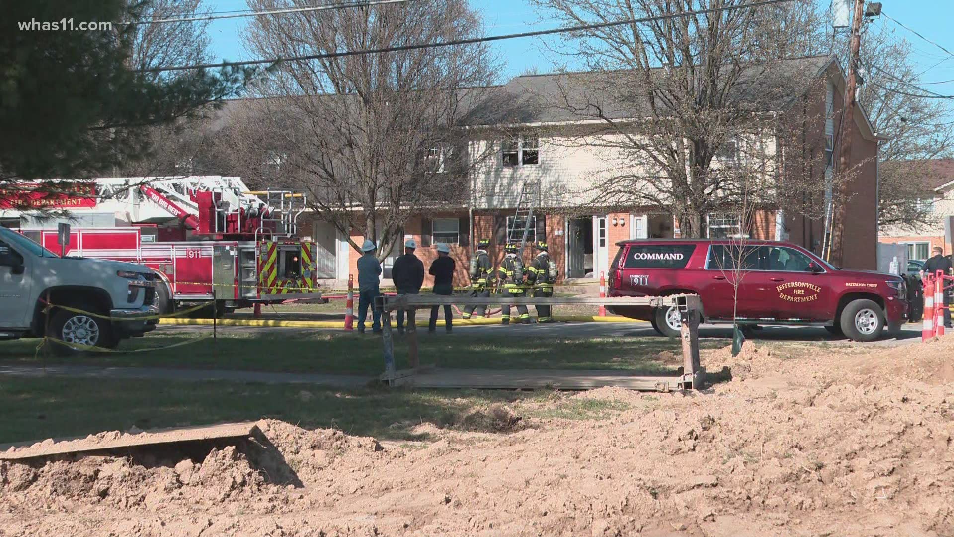 Crews Investigate Fire At Jeffersonville Apartment Complex | Whas11.com