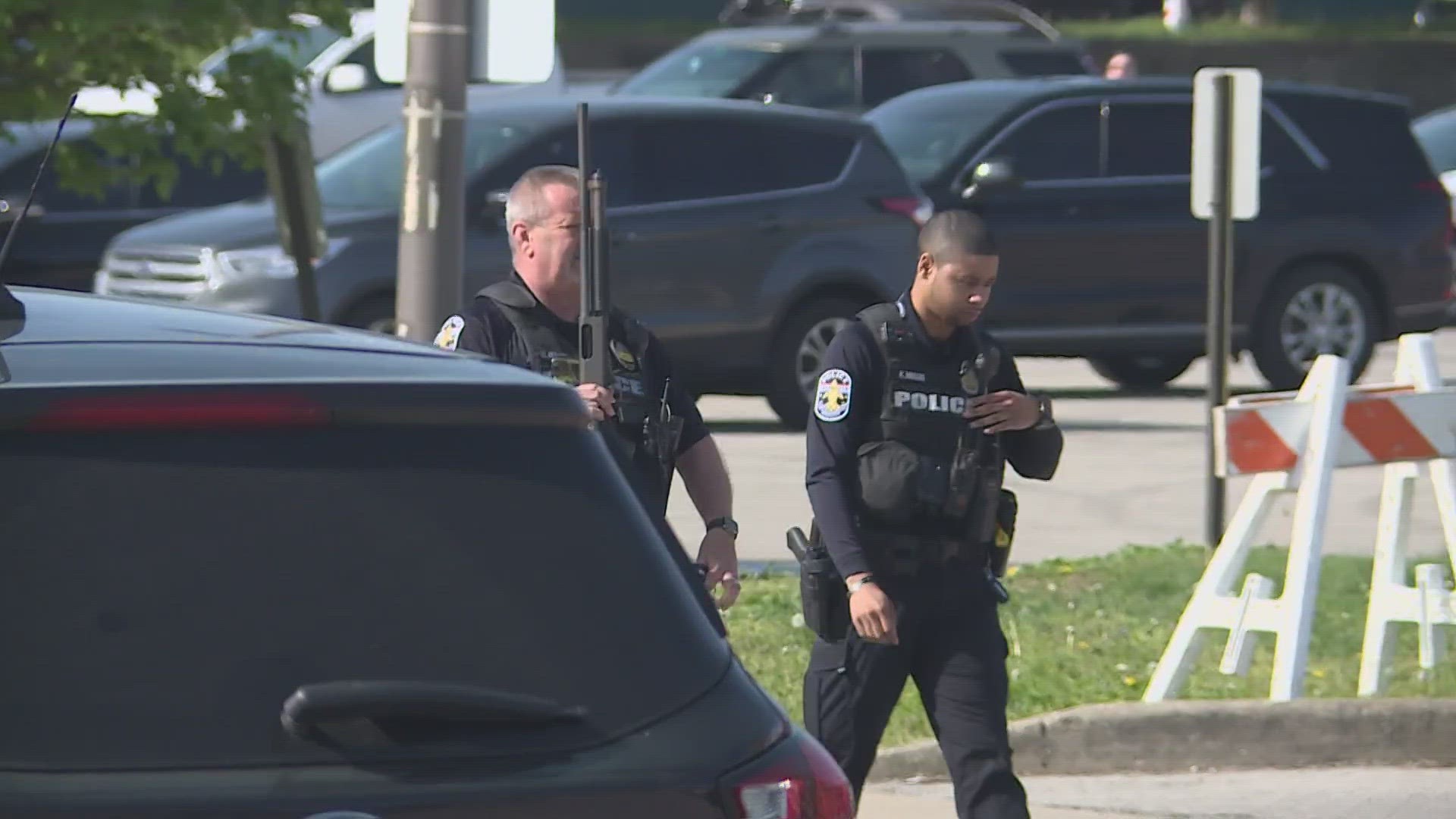 Rick McCubbin, a law enforcement leader and former U.S. Marshal, said Louisville Metro Police's handling of the situation was "textbook perfect."