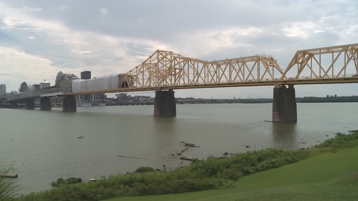 Road and bridge closures for Thunder Over Louisville