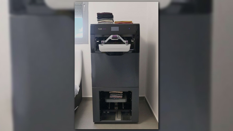 FoldiMate Laundry Folding Robot Debuts At CES 2019