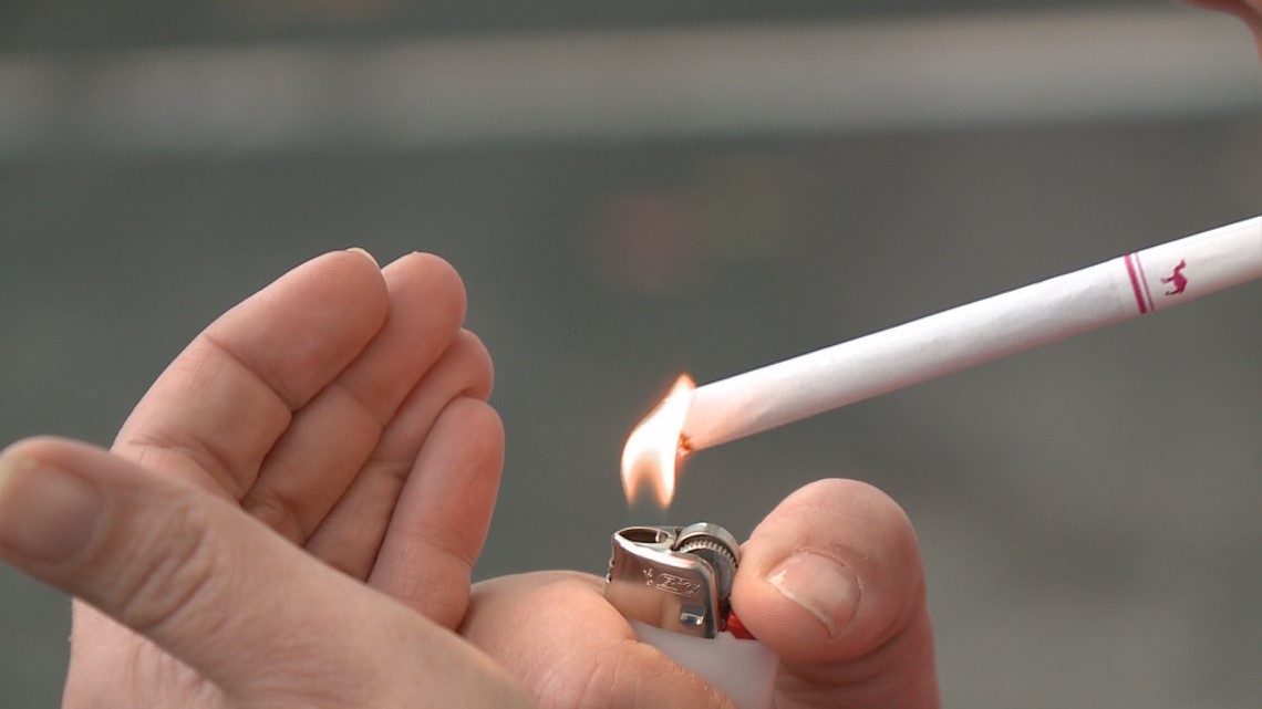 Panel boosting Indiana's cigarette age to 21