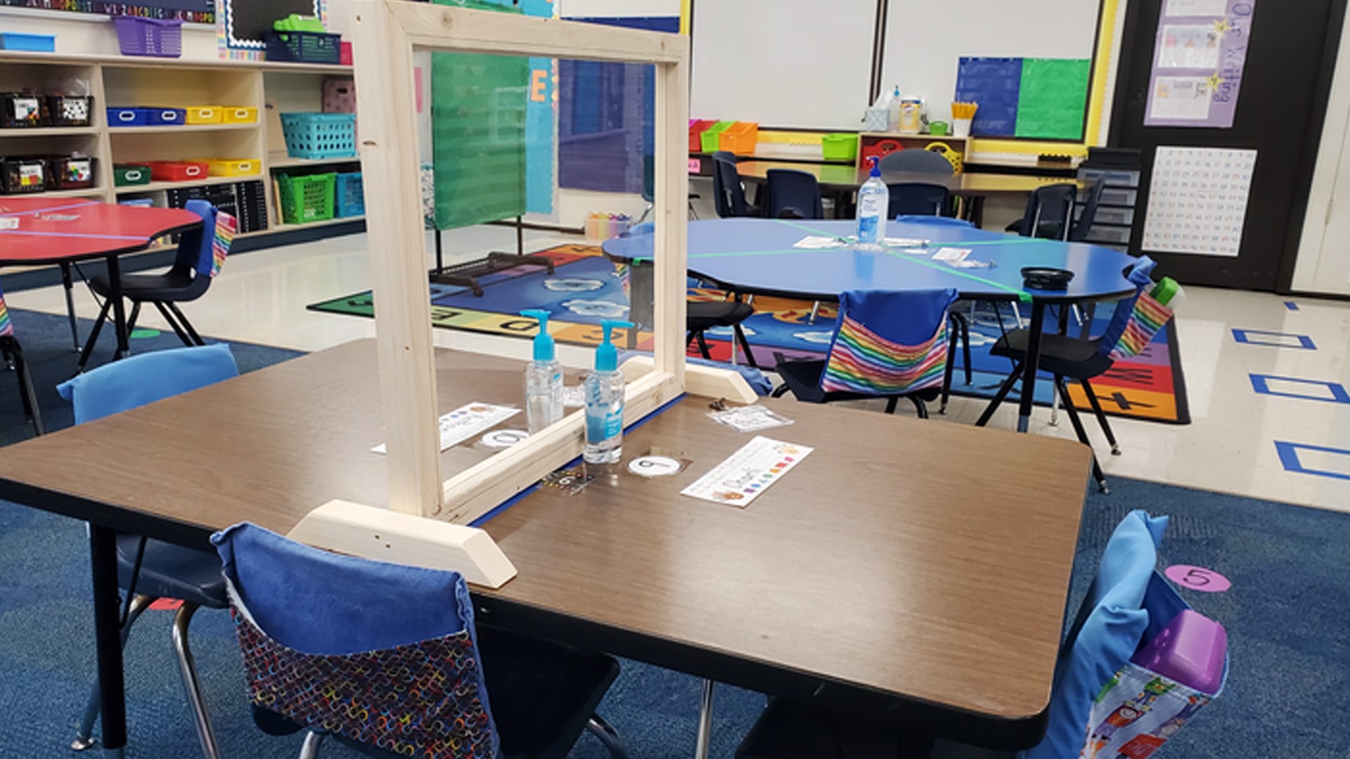 Floyds Knobs Elementary ready to students back to school