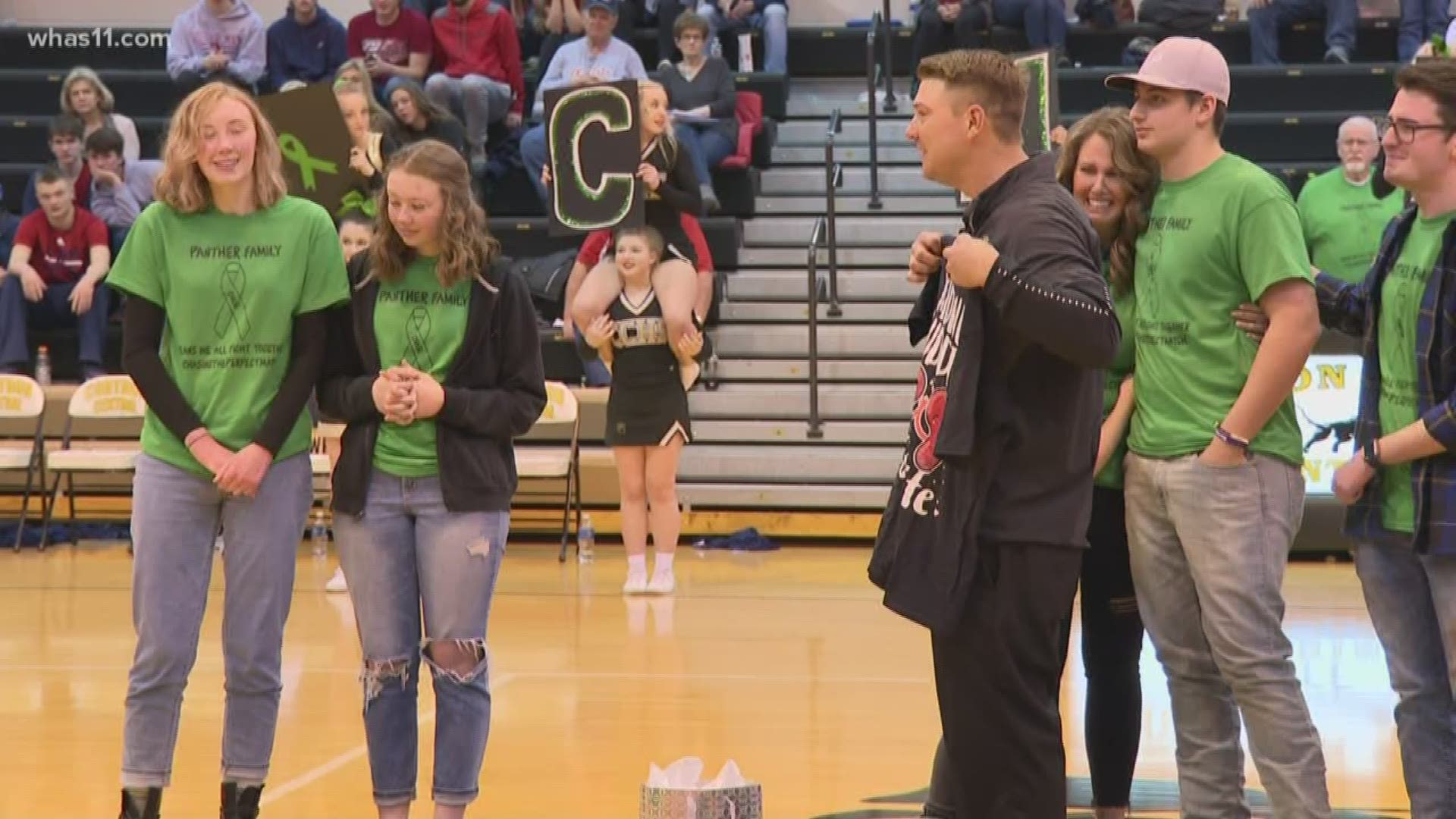 At a Corydon basketball game, the community turned out to show support for Coach Chase Best and his search for a kidney donor.