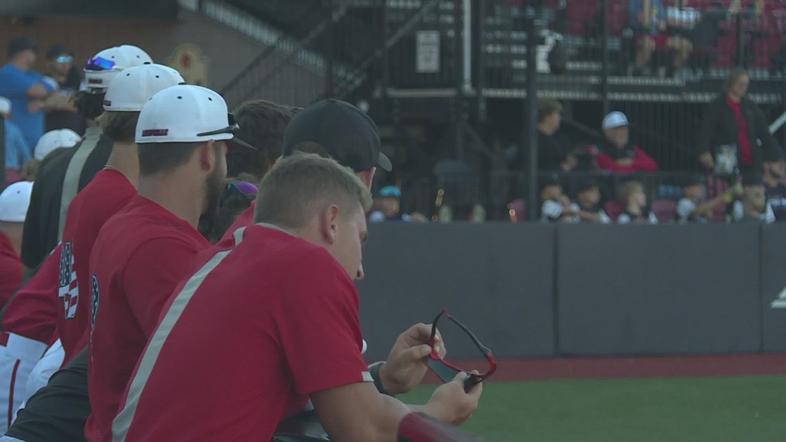 Louisville baseball heats up quickly on opening day - CardGame