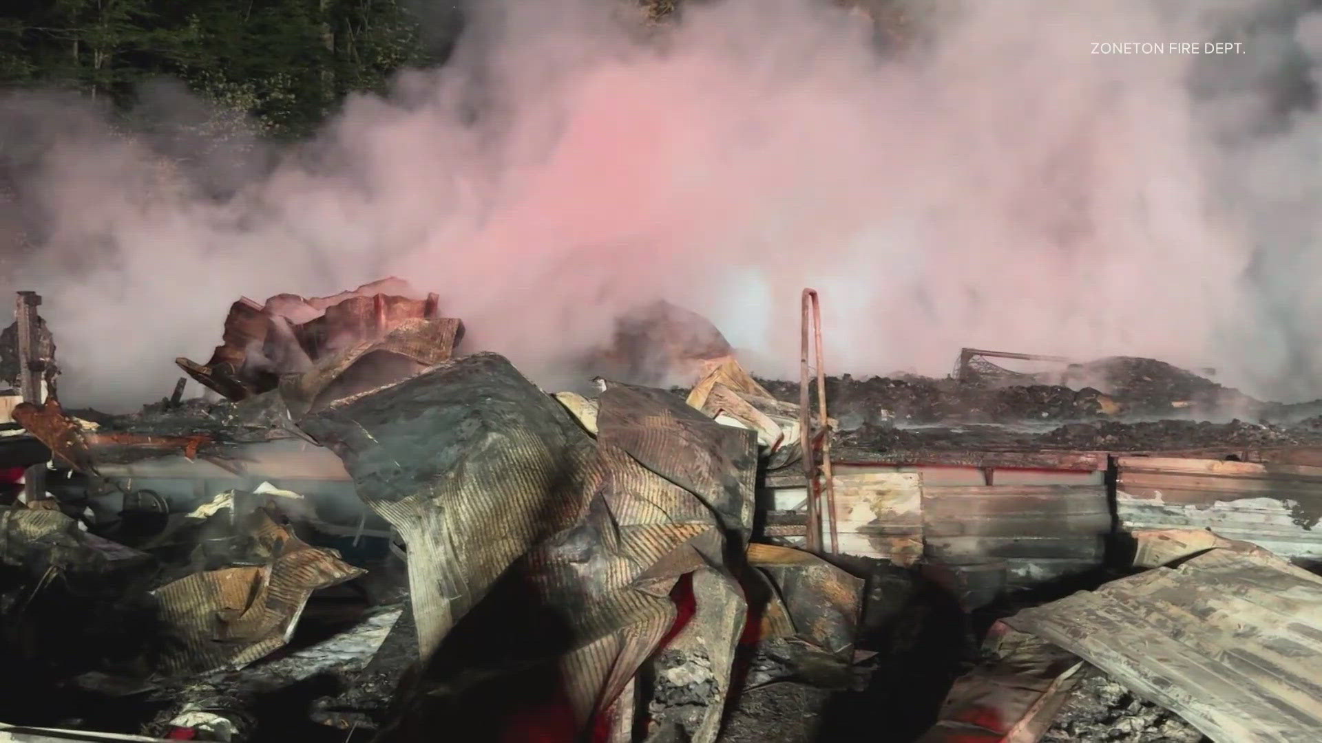 Zoneton Fire Protection District and Shepherdsville Fire Department crews are battling a vacant mobile home fire in the Pryor Valley area.