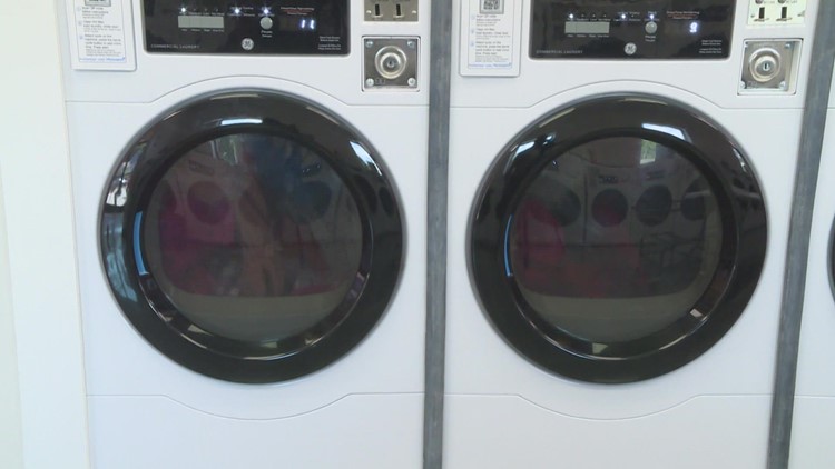 Smoketown Laundromat opens for free laundry