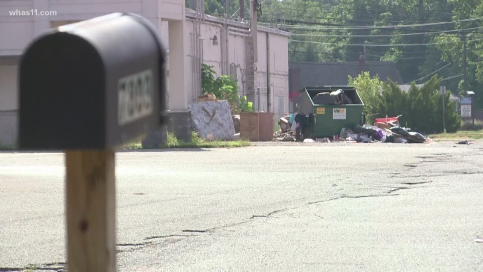 Okolona residents concerned about squatters