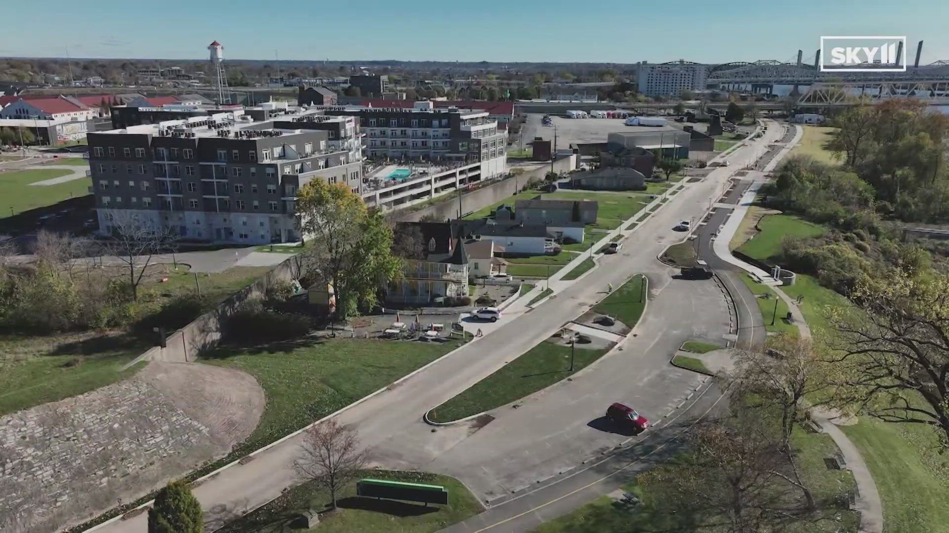 The scenic Riverside Drive takes people right to the riverfront in Clarksville, Indiana.