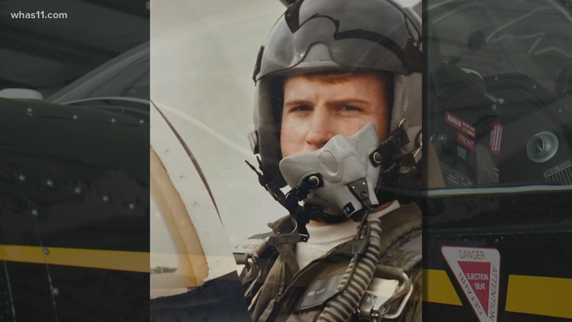 Pilot Lee Leet to be honored during Thunder Over Louisville