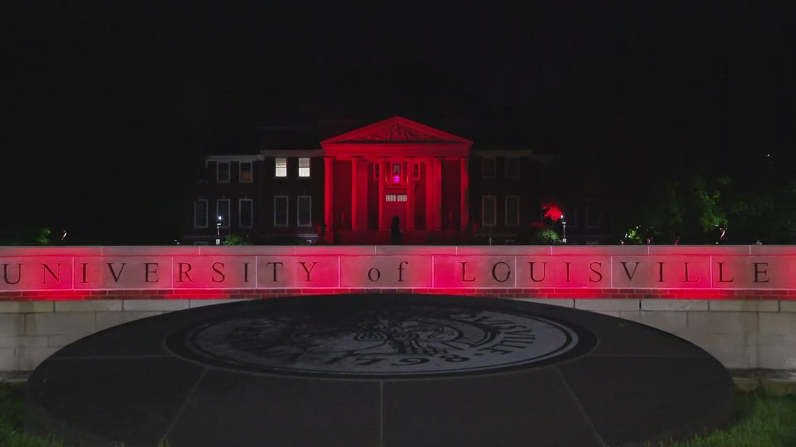 UofL honors Denny Crum with special tributes