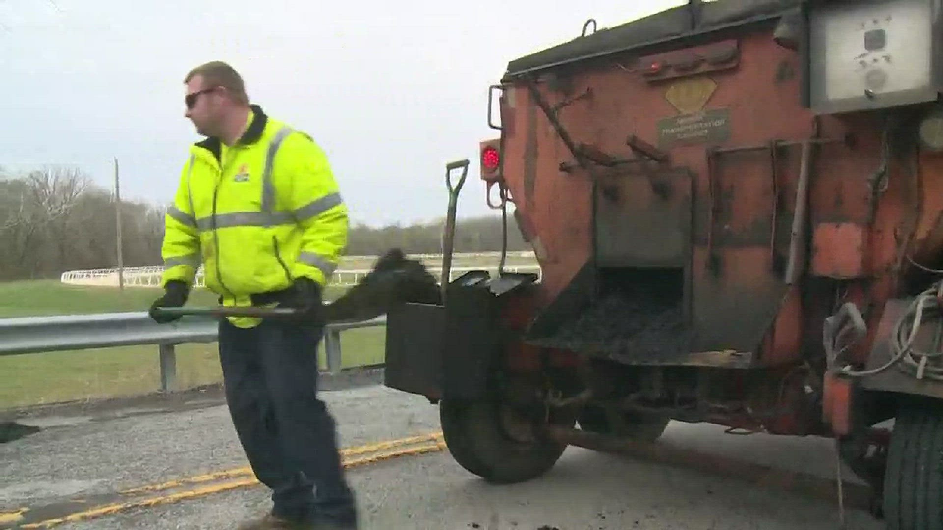 State workers filling in potholes in Ky.